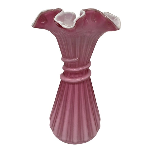 Vintage MCM Fenton Wheat Vase For Sale