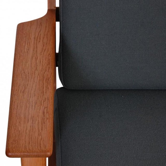 GE-290 3-Seater Sofa in Green Fabric by Hans J. Wegner, 1990s For Sale - Image 12 of 18