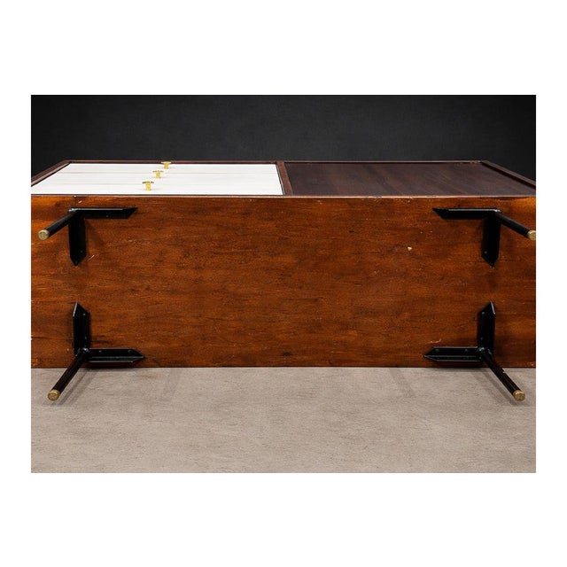Geraldo de Barros Sideboard in Rosewood & Formica, Geraldo de Barros for Unilabor, Brazil, 1950s — Lot 185 For Sale - Image 4 of 16