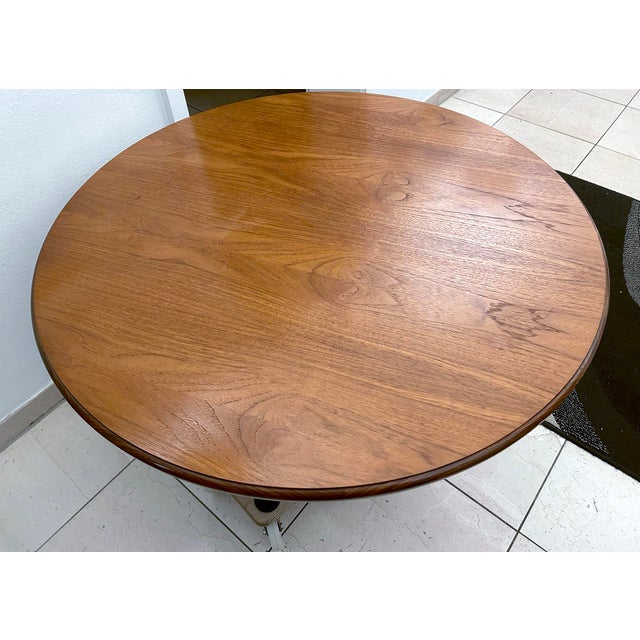 Wood Vintage Space Age Tulip Table in Wood For Sale - Image 7 of 15