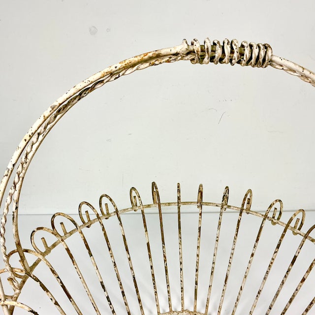 Art Nouveau 1950s Vintage French Art Nouveau Boho Chic Medium Jardiniere Basket Planter. For Sale - Image 3 of 17
