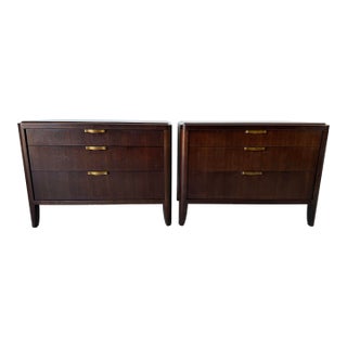 Barbara Barry for Henredon Mahogany Nightstands – A Pair For Sale