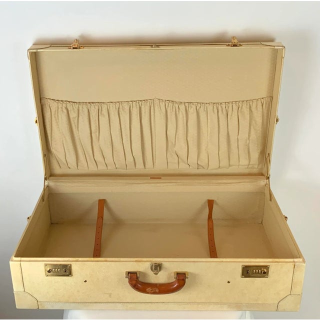 Italian Suitcase From the 1974 Film: “Murder on the Orient Express” For Sale - Image 4 of 12