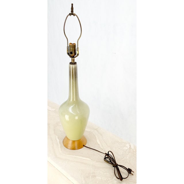 Olive Green Art Pottery Ceramic Vase Shape Table Lamp Turned Walnut Base MINT For Sale - Image 6 of 9