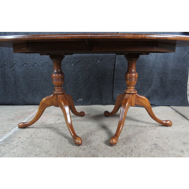 Brown Davis Cabinet Cumberland Valley Queen Anne Walnut Double Pedestal Dining Table For Sale - Image 8 of 12