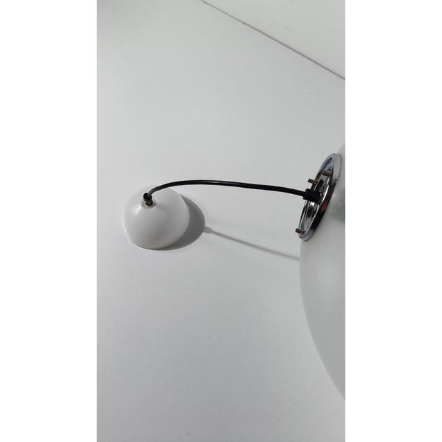 Guzzini Acrylic Bud Pendant Lamp attributed to Harveiluce, Guzzini, Italy, 1968 For Sale - Image 4 of 13