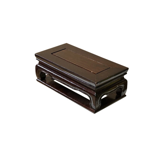 2000 - 2009 7.5" Reddish Brown Rectangular Curve Legs Wood Display Stand Riser For Sale - Image 5 of 6