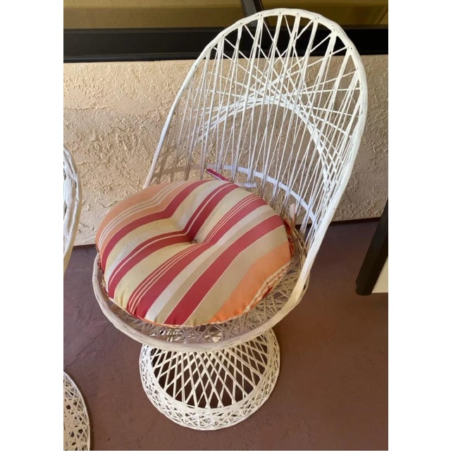 Russell Woodard Vintage Russell Woodard Web Spun Fiberglass Patio Set- 3 Chairs and Round Table With Glass Top For Sale - Image 4 of 12