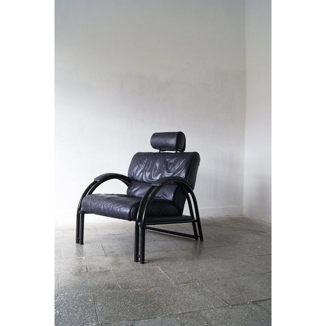 Mid-Century Modern Vintage Italian Lounge Chair in Leather For Sale - Image 3 of 15