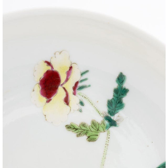 Late 19th Century Chinese Famile Rose Porcelain Butterfly and Flower Motif Plate For Sale - Image 5 of 6