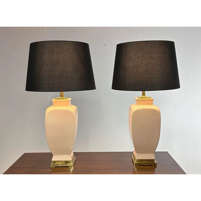 Mid-Century Modern Vintage 1980’s Deco Moderne Ceramic and Brass Ginger Jar Urn Lamps in Light Coral by Sunset Lamp Corp For Sale - Image 3 of 13