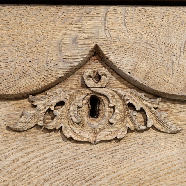 19th Century Oak Chest Of Drawers For Sale In Greensboro - Image 6 of 10