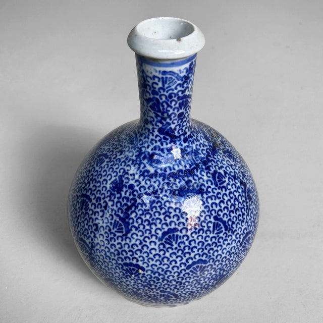Taishō Porcelain Ikebana Tokkuri Sake Bottle, Tako Karakusa, Japan, 1920s For Sale - Image 6 of 11
