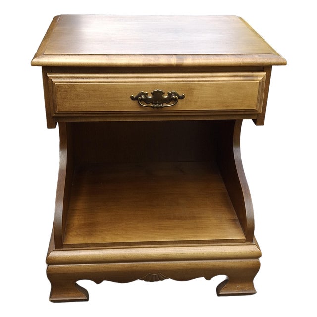 Mid Century Modern Maple Single Drawer Bedside Table For Sale