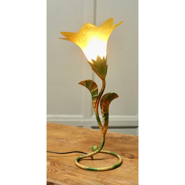 French Retro Painted Toleware Lilly Pad Table Lamp This is a rather charming funky retro French Painted Toleware Lilly Pad...