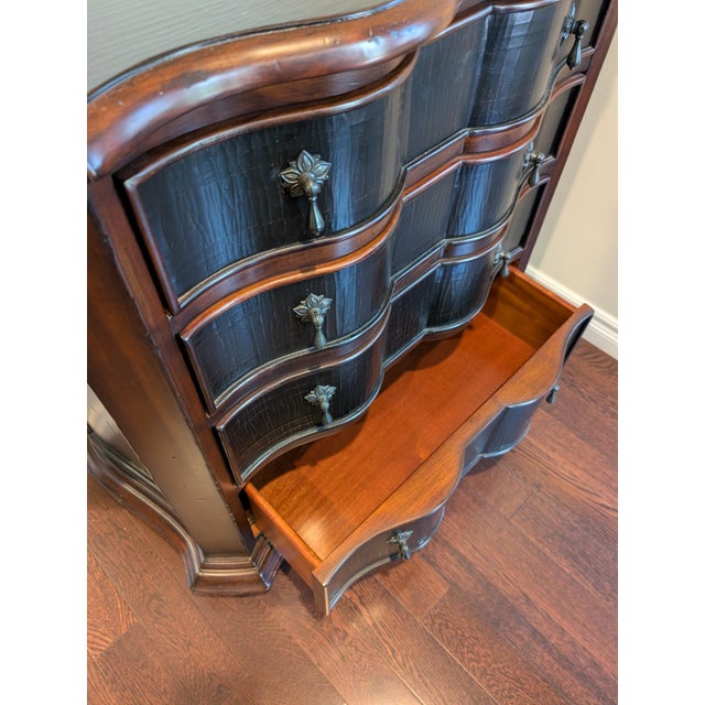 Ethan Allen Ethan Allen "Lucca" Serpentine Chest of Drawers For Sale - Image 4 of 7