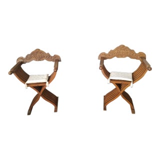 Mid 20th Century A Pair of Renaissance Savonarola Folding Side Chairs in Blond Walnut For Sale