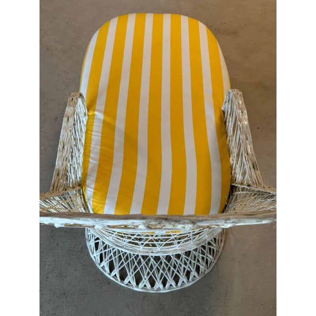 Mid-Century Modern Spun Fiberglass Lounge Chair by Russell Woodard, 1960s For Sale - Image 9 of 14