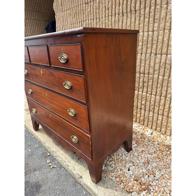 19th Century Antique 19th Century Federal Style Chest of Drawers For Sale - Image 5 of 18