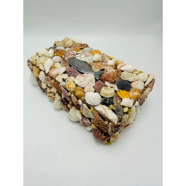 1960s Vintage Hand Made Shell Box For Sale - Image 5 of 7