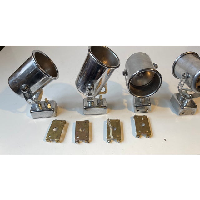 Metal Vintage Italian Nautical Ship Cabin Wall Lights in Chrome, 1970s, Set of 4 For Sale - Image 7 of 11