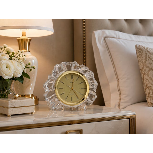 Vintage Seiko Japanese Faceted Crystal Quartz Desk or Mantel Clock, circa 1980s For Sale In Palm Springs - Image 6 of 12