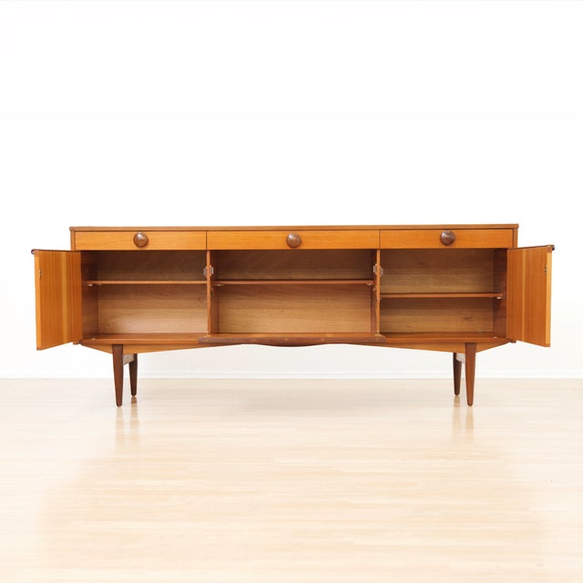 Mid Century Elliots of Newbury Teak Sideboard, England, 1960s For Sale - Image 4 of 10