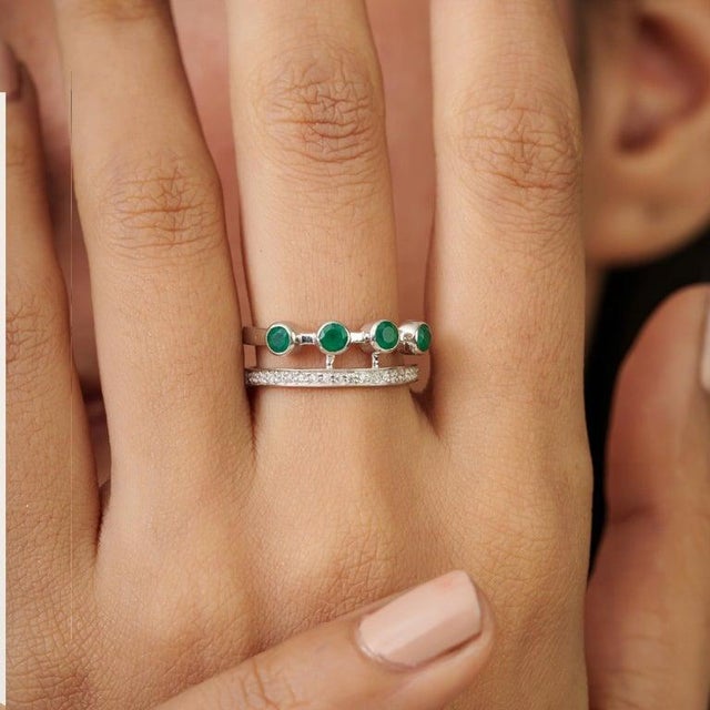 Green Geometric Green Onyx & Zircon Double Band Ring in 925 Silver, Size 7.5 For Sale - Image 8 of 12