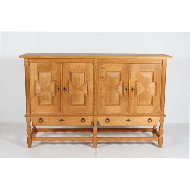Danish Sideboard in Oak by Henning Kjærnulf, 1970s For Sale - Image 4 of 17