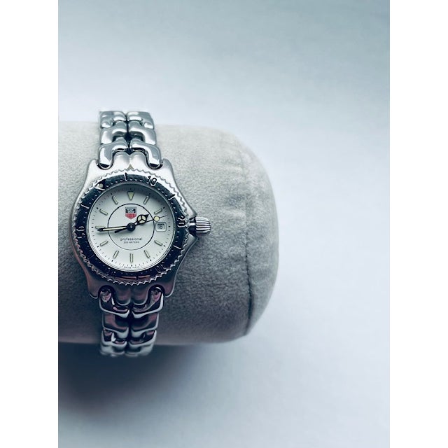 1990s Vintage Tag Heuer Sports Elegance Watch, White Dial, Stainless Steel, Swiss Made For Sale - Image 5 of 10