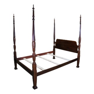 1980s Vintage Georgian Style Mahogany Rice Carved Queen Size Plantation Poster Bed For Sale