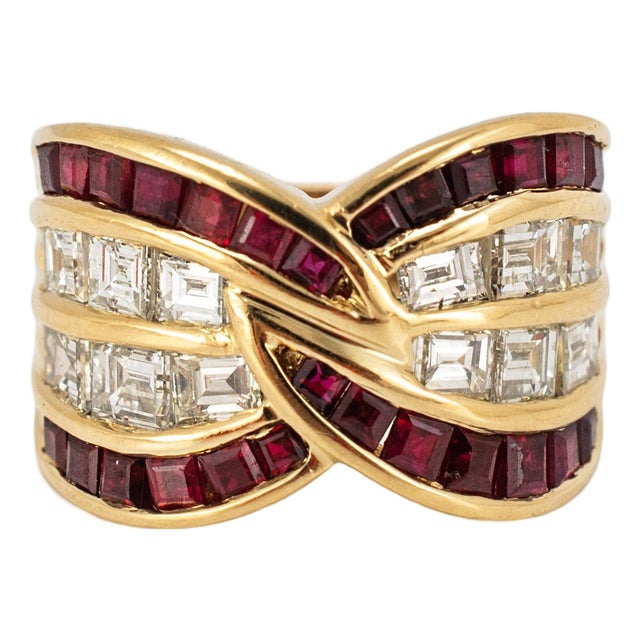 Vintage 18k Yellow Gold 2.63ctw Invisible Ruby Baguette Diamond Crossover Band, Size 6 For Sale