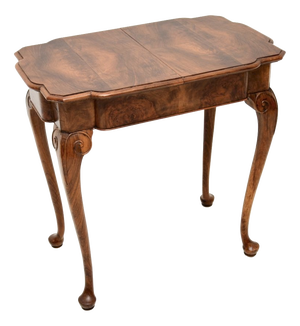 Figured Walnut Occasional Side Table, 1920s
