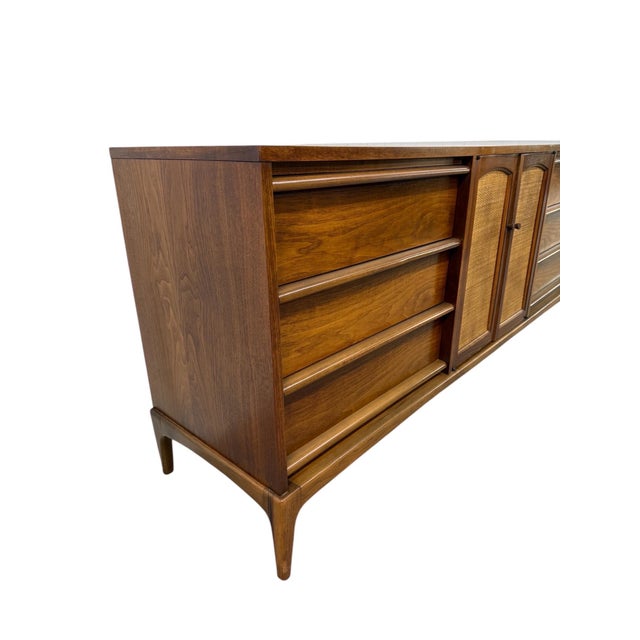 Lane Furniture Mid-Century Modern Lane Rhythm Walnut Dresser For Sale - Image 4 of 9