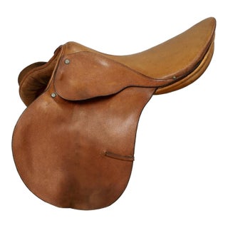Vintage English Sowter & Co Horse Saddle For Sale