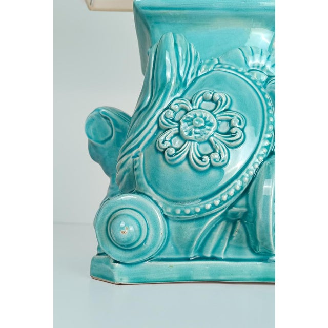 Mid-Century Ceramic Lamp with Italian Renaissance Arms and Armor Decor, 1960s For Sale - Image 13 of 18