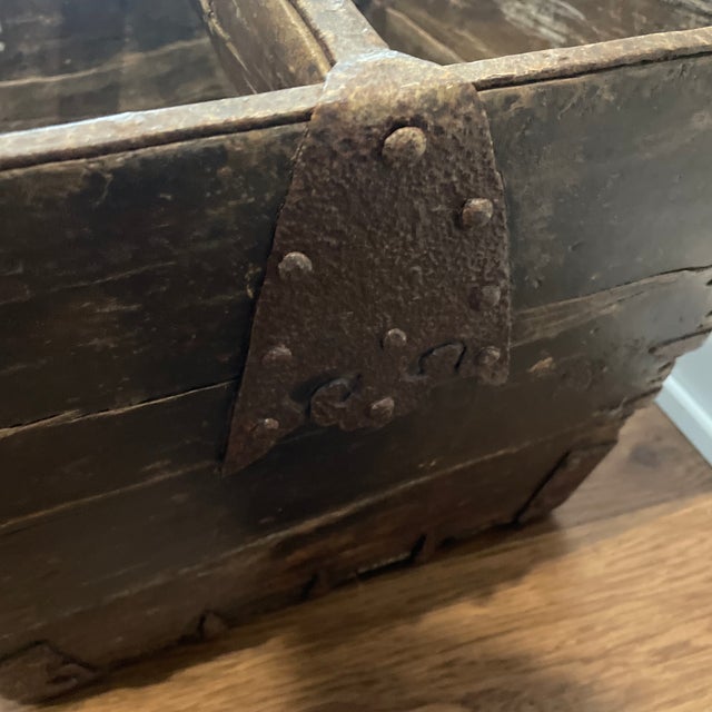 1930s Vintage Chinese Rice Basket With Metal Hardware For Sale - Image 5 of 8