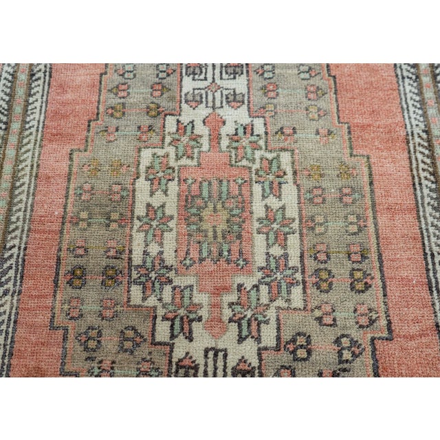 Turkish Turkish Vintage Rug 3'2" x 6'8" #20691 For Sale - Image 3 of 8
