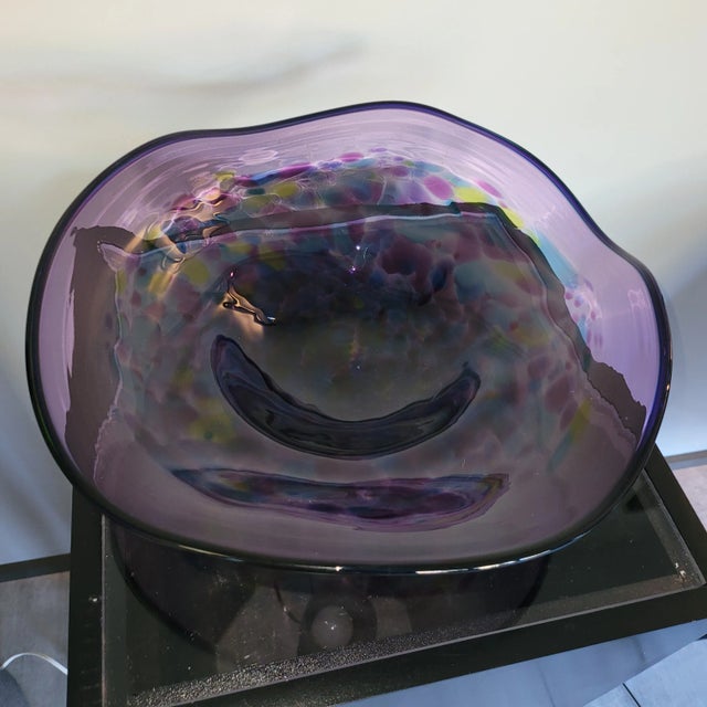 Shawn Messenger Fine Art Glass specializes in beautiful glass art that encapsulates natures beauty of flowers and gardens...