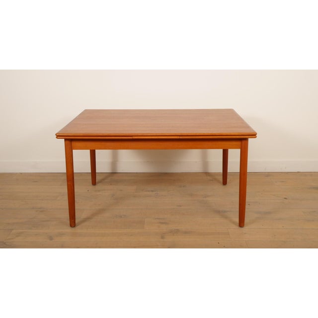 Vintage Extendable Dining Table in Teak For Sale - Image 10 of 10