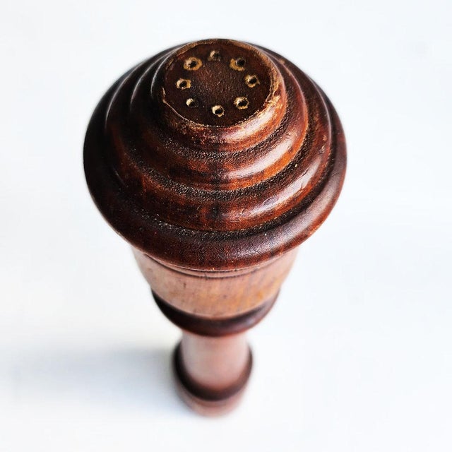 Chestnut Mid 20th Century Walnut Wood Combination Pepper Mill & Salt Shaker For Sale - Image 8 of 9