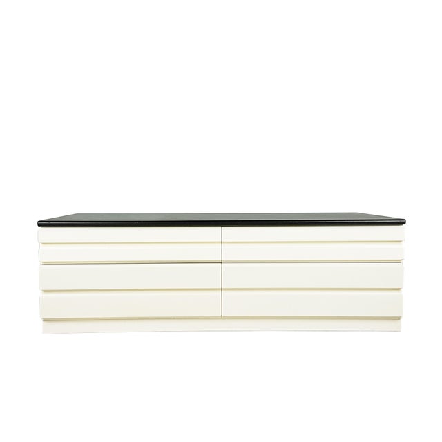 White Wood and Black Skai Samarcanda Chests of Drawers by Vico Magistretti for Poggi, 1970s, Set of 2 For Sale - Image 3 of 15