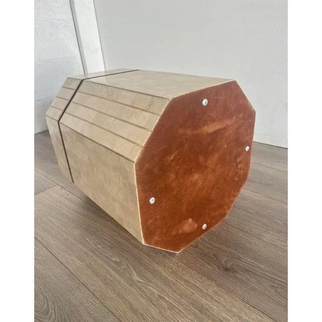 Cream Tessellated Coral & Brass Inlay Maitland Smith Hinged Side Table Box For Sale - Image 8 of 11