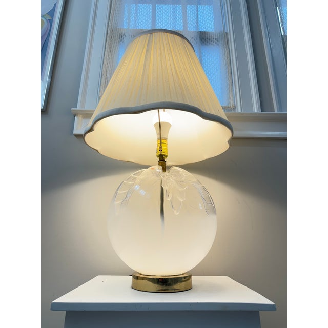 Hollywood Regency Vintage Italian Hand Blown Glass Table Lamp Manner of Murano For Sale - Image 3 of 9