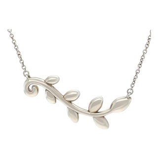 Tiffany & Co. Silver Paloma Picasso Olive Leaf Vine Necklace 3.08g For Sale