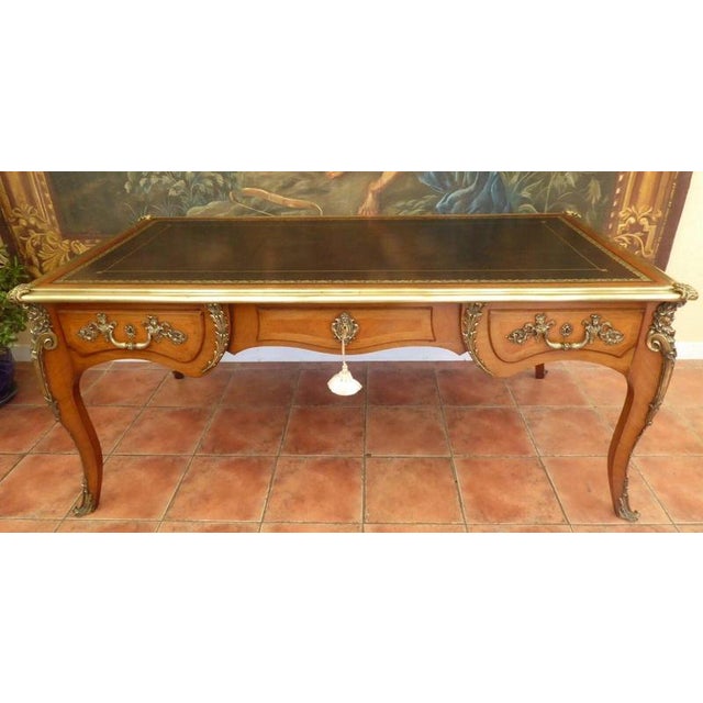 Green Antique Louis XV Walnut Writing Desk attributed to François Linke, 1920 For Sale - Image 8 of 18