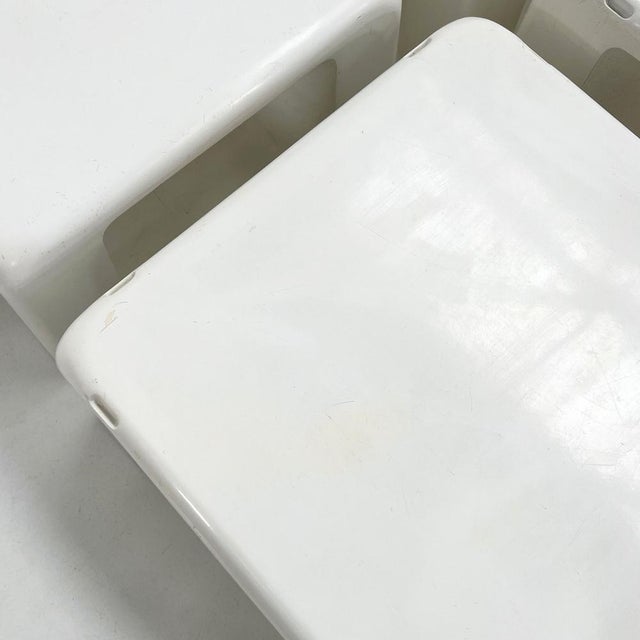Mid-Century Modern White Quattro Gatti Side Tables by Mario Bellini for C&B Italia, 1970s, Set of 4 For Sale - Image 3 of 10