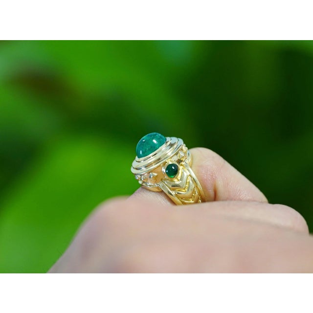 Metal Vintage 3 Carat Cabochon Cut Colombian Emerald Bezel in 20k Yellow Gold Ring Size 6.25 For Sale - Image 7 of 10