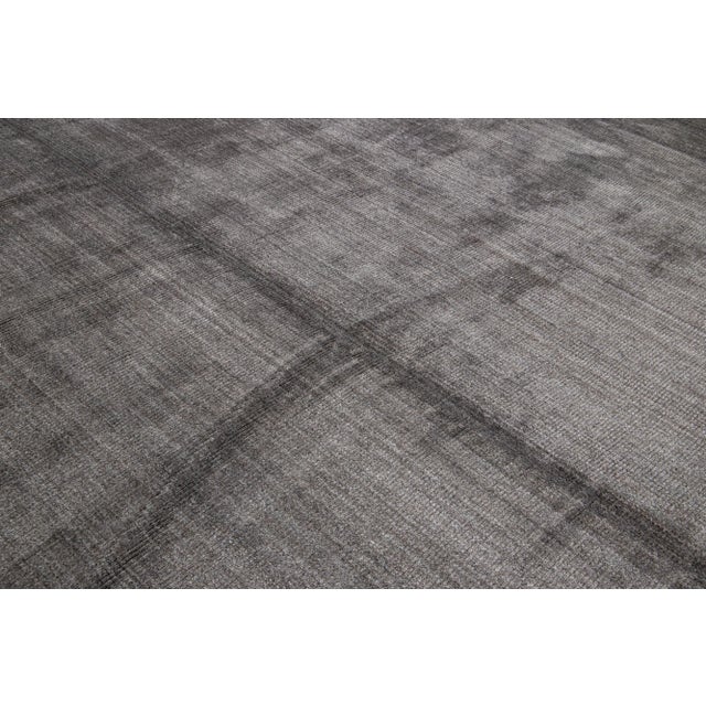 Textile Oversized Handmade Gray Modern Indian Loop/Cut Wool Rug With Solid Design For Sale - Image 7 of 9
