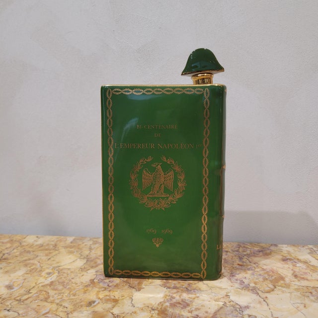 Napoleon Book Decanter in Porcelain and 22kt Gold from Limoges, France, 1969 For Sale - Image 6 of 17